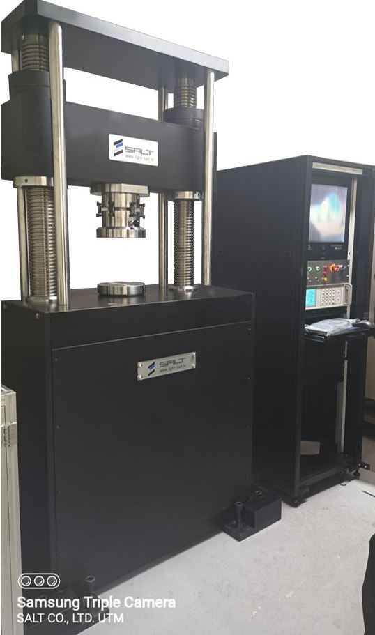 ST-1004C-2000kN.JPG