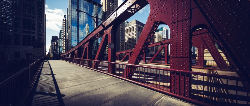 panoramic-view-chicago-downtown-bridge-buiding-usa.jpg