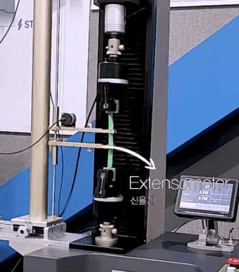 2-ezgif.com-resize.gif